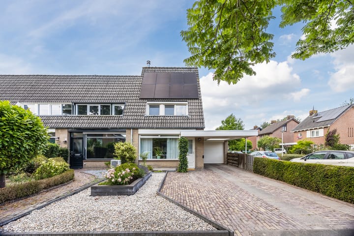 Galmeidijk 14 in Roosendaal foto
