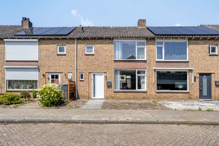 Ganzerikstraat 25 in Waalwijk