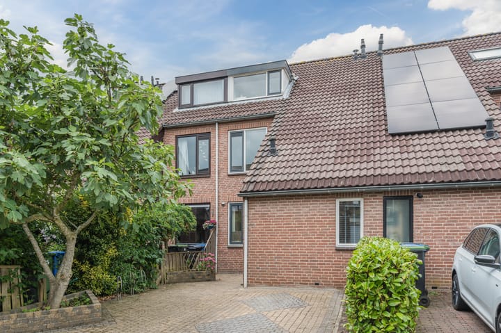 Ganzerikveld 28 in Woerden