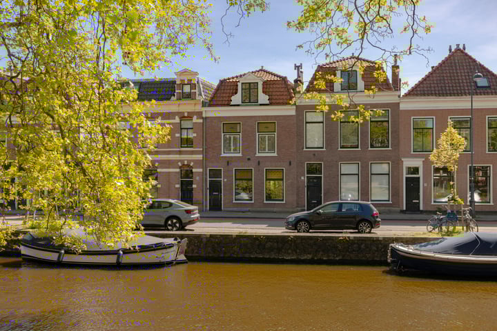 Gasthuissingel 52 in Haarlem photo