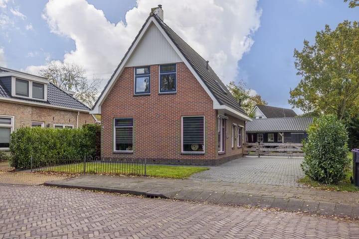 Geawei 33 in Augustinusga