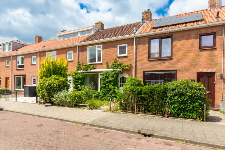 Geelvinckstraat 10 in Velsen-Noord