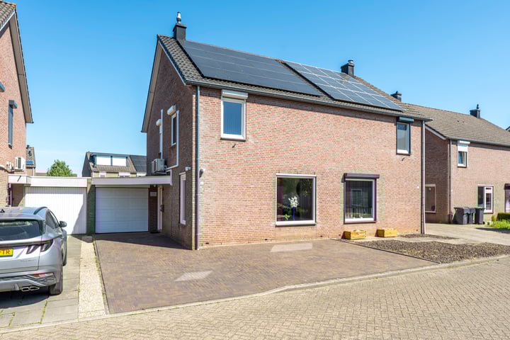 Geentstraat 23 in Born