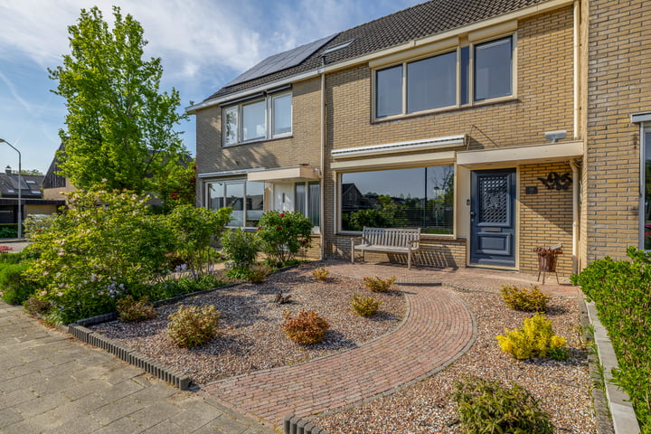 Geerland 10 in Zevenbergen