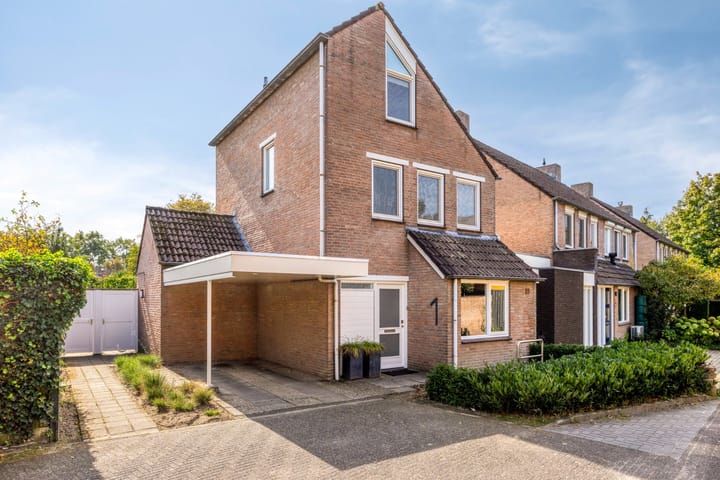 Geert van Woustraat 1 in Asten