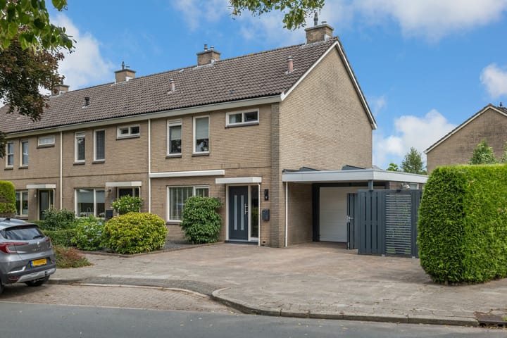 Gelrelaan 7 in Veendam foto