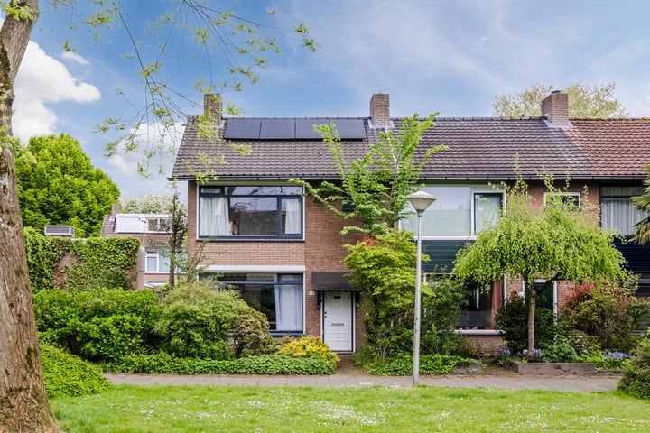 Photo of property Generaal van Dedemlaan 104, Eindhoven