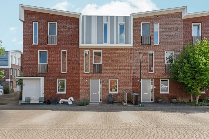 Genesisstraat 22 in Lent
