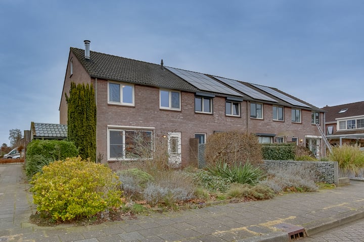 Photo of property Gentiaan 50, Nieuwleusen