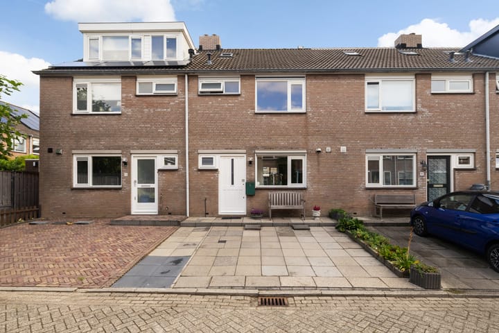 Gentiaanweide 12 in Woerden