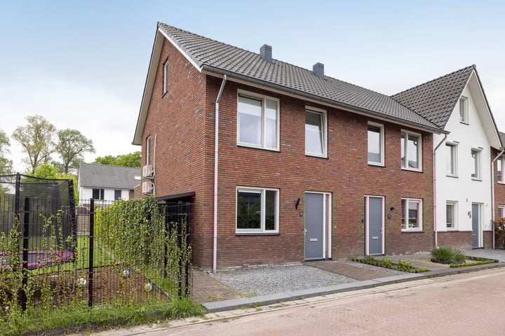 Photo of property George Breitnerstraat 16, Hengelo