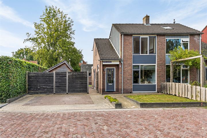 Gerard Doustraat 32 in Assen