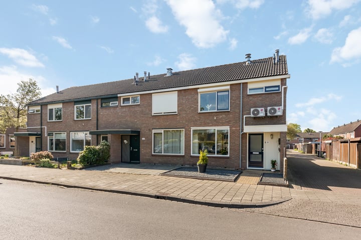 Gerrit Peuscherstraat 201 in Hengelo