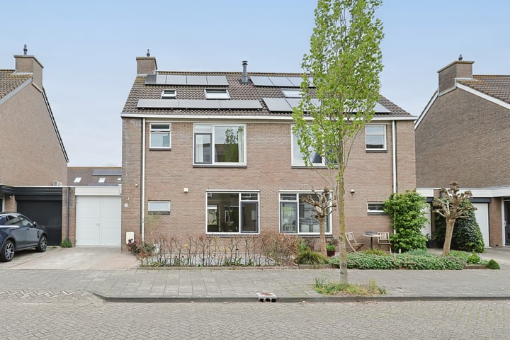 Gesina van der Molenstraat 11 in Alphen aan den Rijn