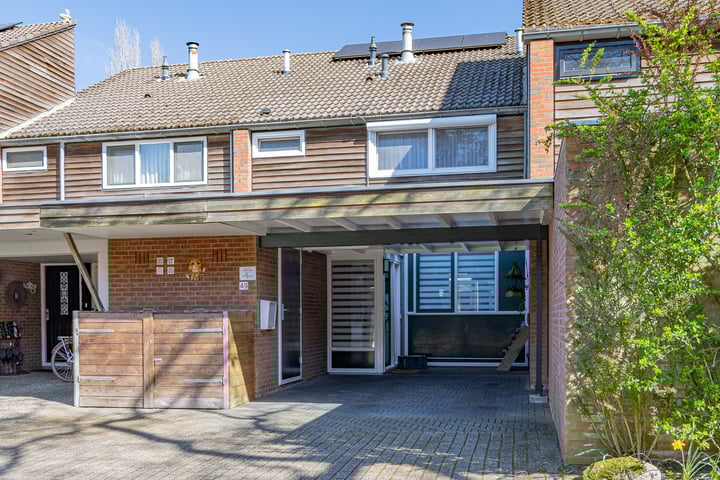 Photo of property Geuzingerbrink 49, Emmen