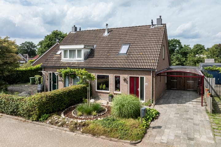Gevelakkers 8 in Anderen
