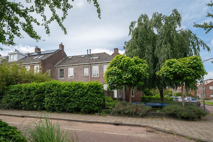 Gibraltarstraat 1 in Haarlem