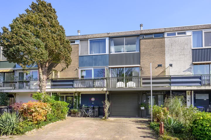 Photo of property Giek 44, Huizen