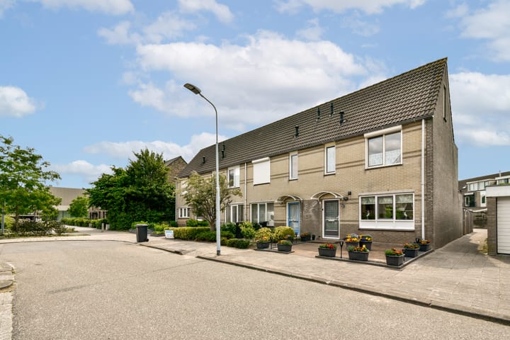 Giessenburg 1 in Hoofddorp