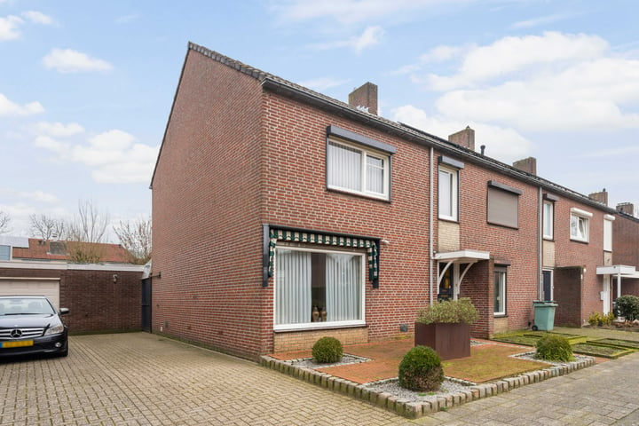 Gildestraat 27 in Weert