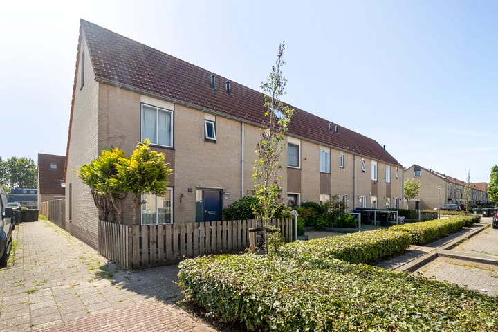 Gipskruidweg 137 in Almere foto