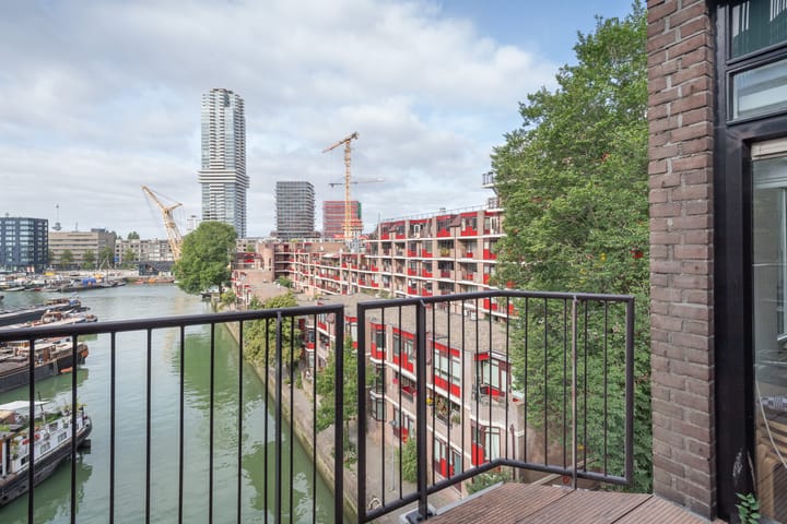 Photo of property Glashaven 103, Rotterdam