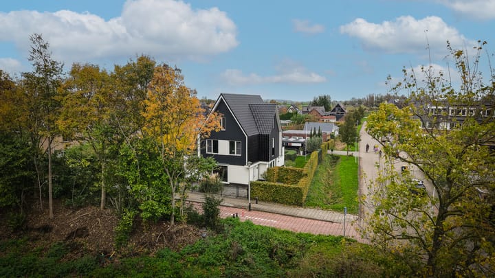 Glazuurder 1 in Druten