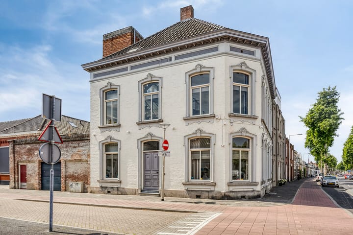 Glymesstraat 1 in Bergen op Zoom