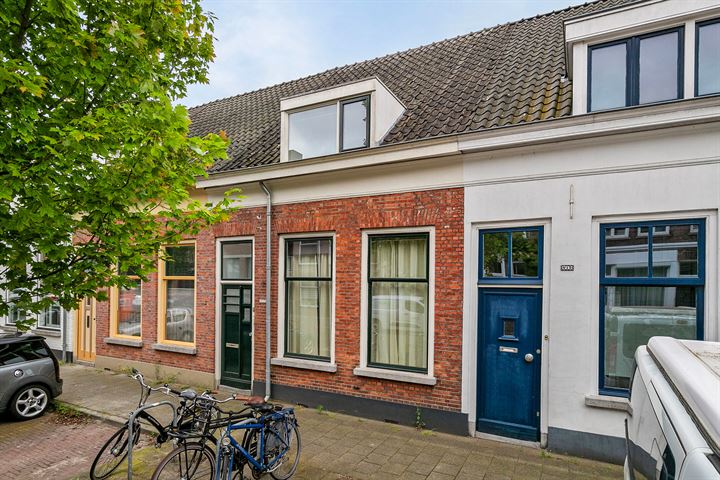 Godevaert Montensstraat 17 in Breda