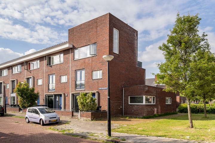 Photo of property Goeman Borgesiusstraat 21, Schiedam