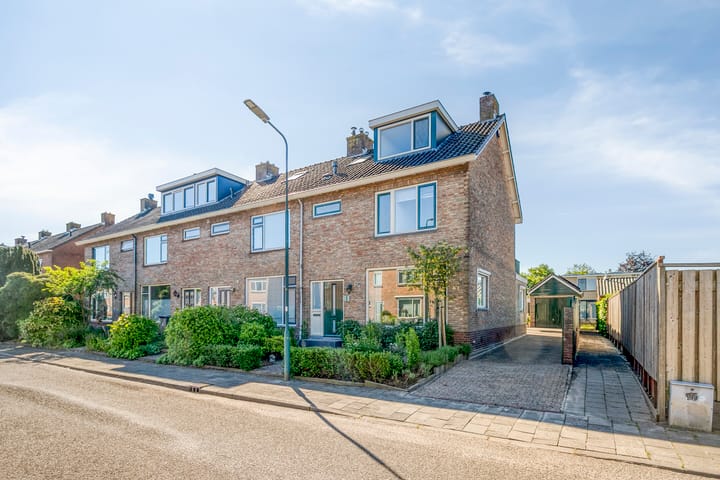 Goudenregenlaan 2 in Kamerik