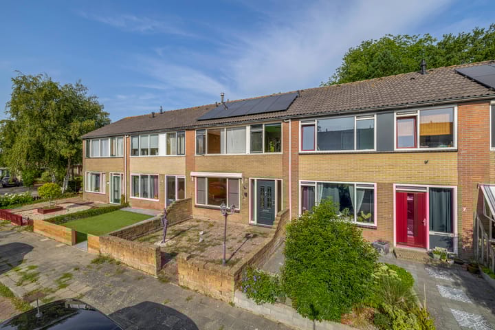 Goudenregenlaan 5 in Middenmeer