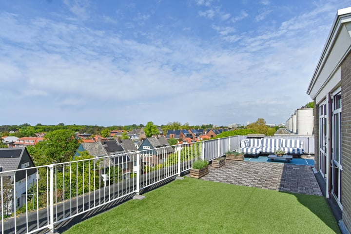 Goudenregenstraat 325 in 's-Gravenhage