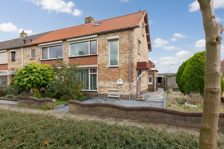 Goudenregenstraat 35 in Doesburg