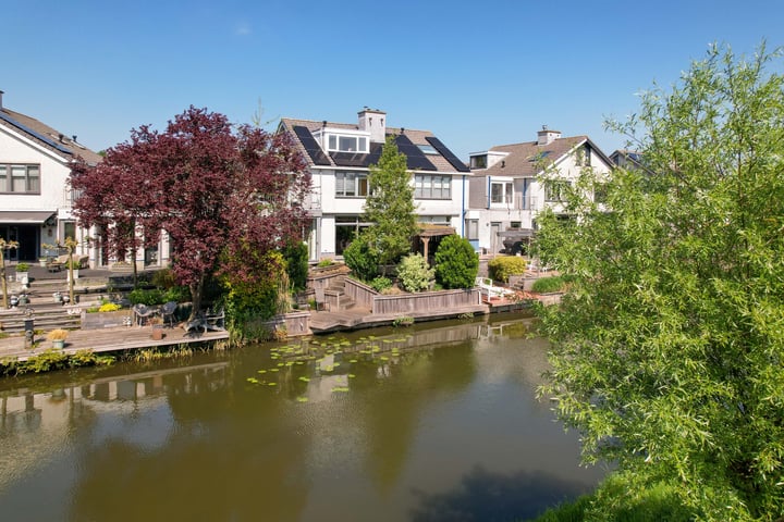 Goudenregenzoom 142 in Zoetermeer