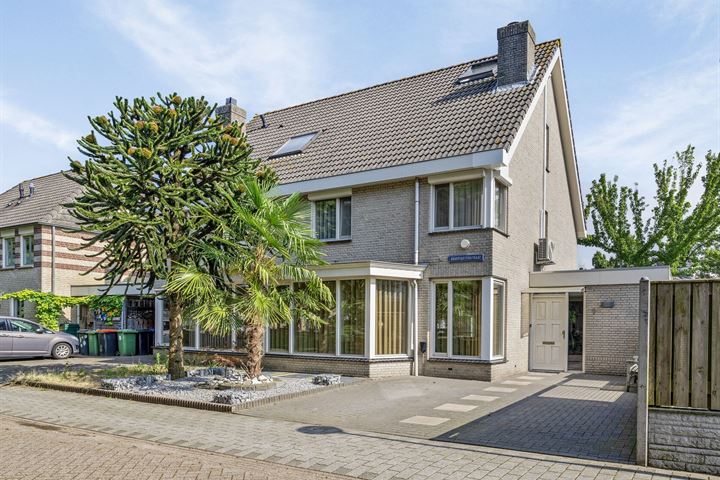 Photo of property Goudpiasterstraat 1, 's-Hertogenbosch
