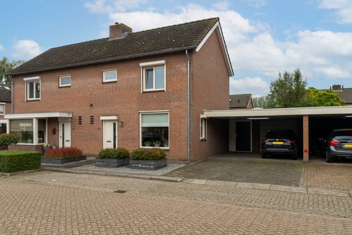 Goudplevier 14 in Waspik