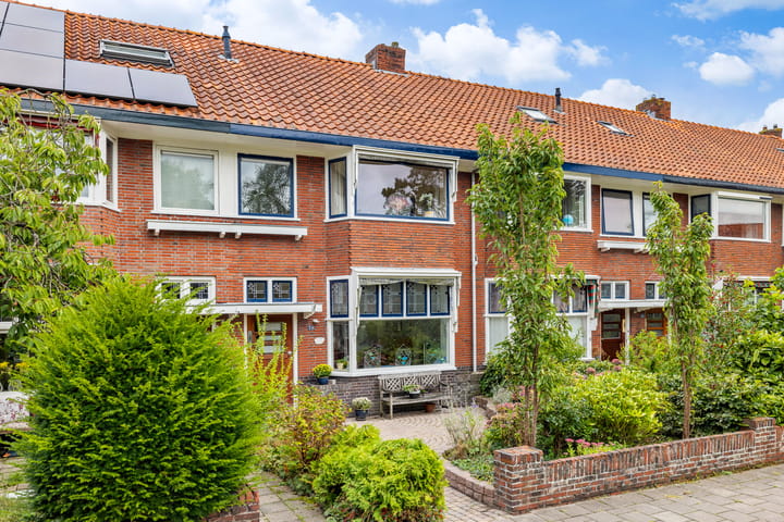 Goudsbloemstraat 38, Leeuwarden Photo of property Goudsbloemstraat 38, Leeuwarden