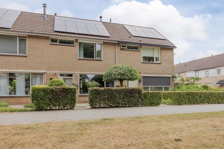Photo of property Gouverneurslaan 29, Geertruidenberg