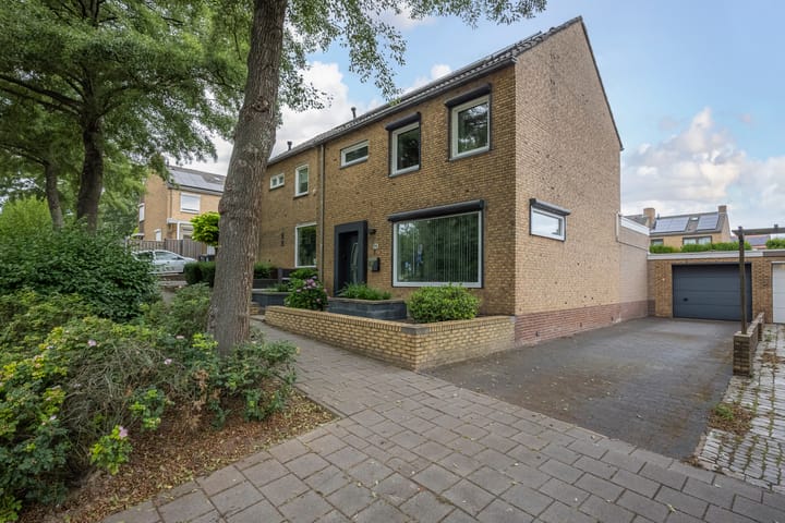 Gouverneurstraat 16 in Brunssum photo