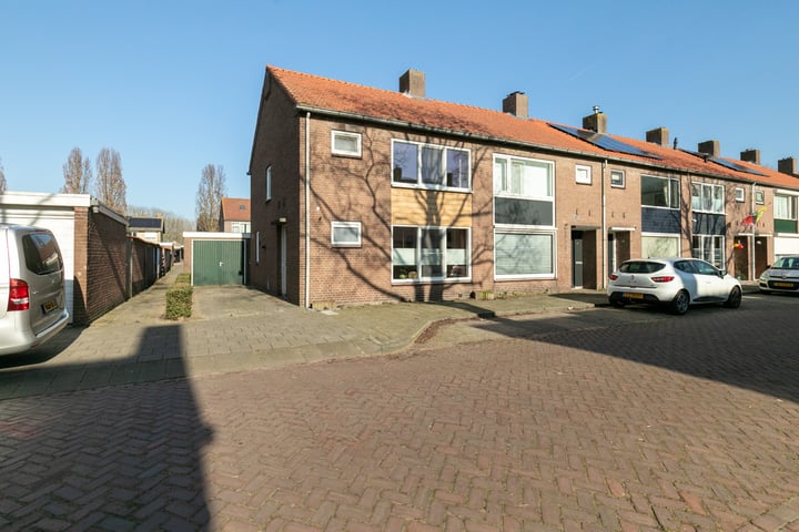 Graaf Albrechtstraat 17 in Geertruidenberg