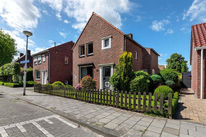 Graaf Engelbrechtstraat 23 in Kruisland