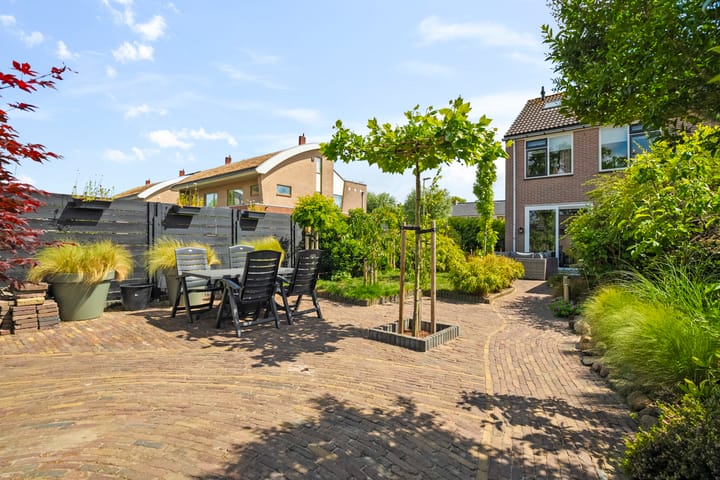 Graaf Floris V straat 11 in Den Helder foto
