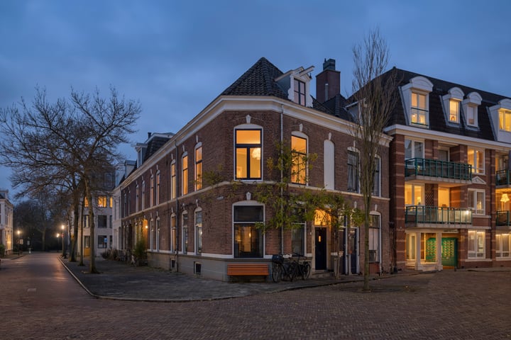 Graaf van Burenstraat 8 in Deventer