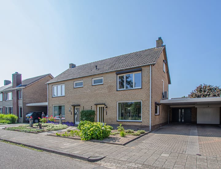 Graaf van Hornelaan 52 in Heythuysen