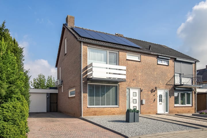 Graaf van Wassenbergstraat 4 in Linne