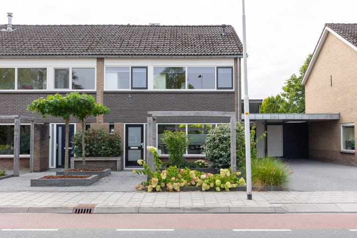 Graaf Wichmanstraat 15 in Borculo