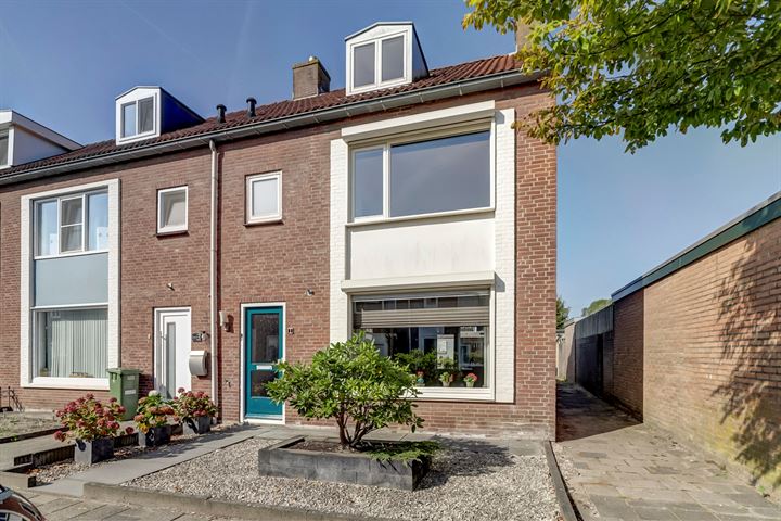 Graaf Willem I straat 1 in Geertruidenberg