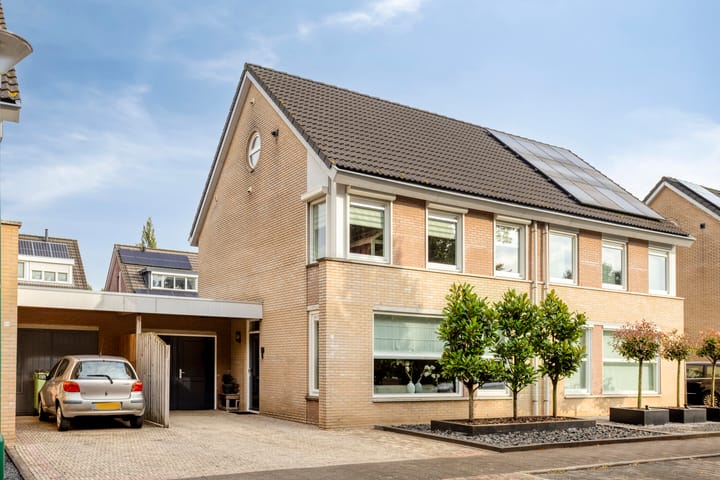 Graanakker 28 in Heesch