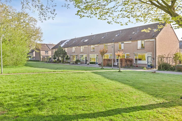 Photo of property Grasbroek 35, Zwijndrecht